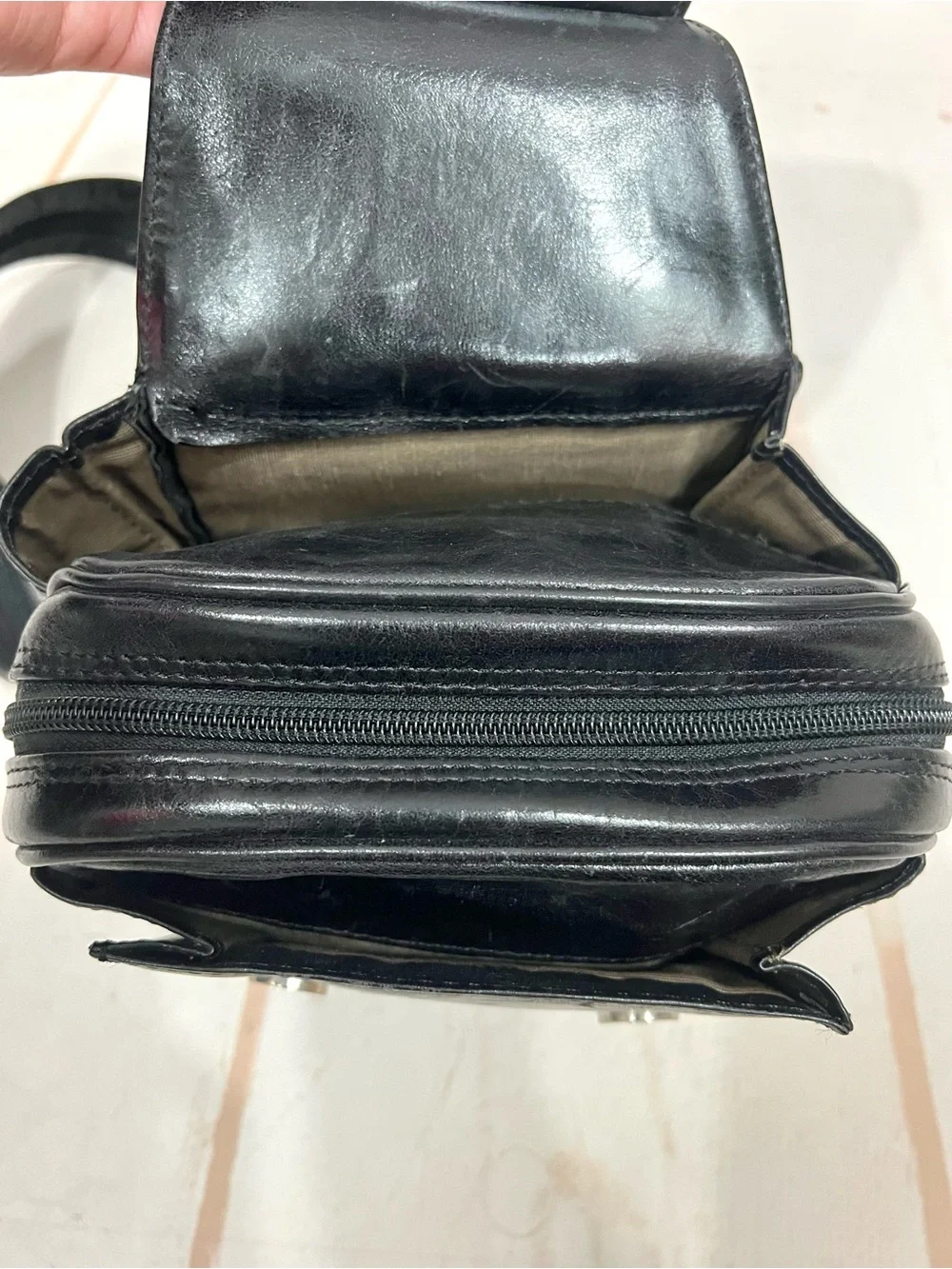 Vintage Y2K OZ Orifaz Argentine Small Leather Backpack Purse